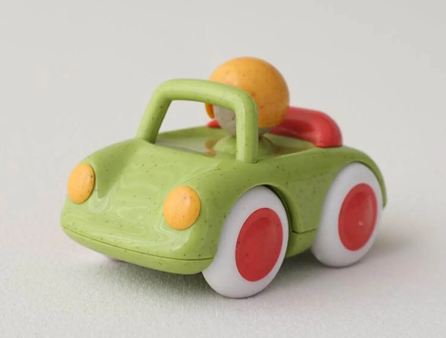 Baby auto sportowe 6m+