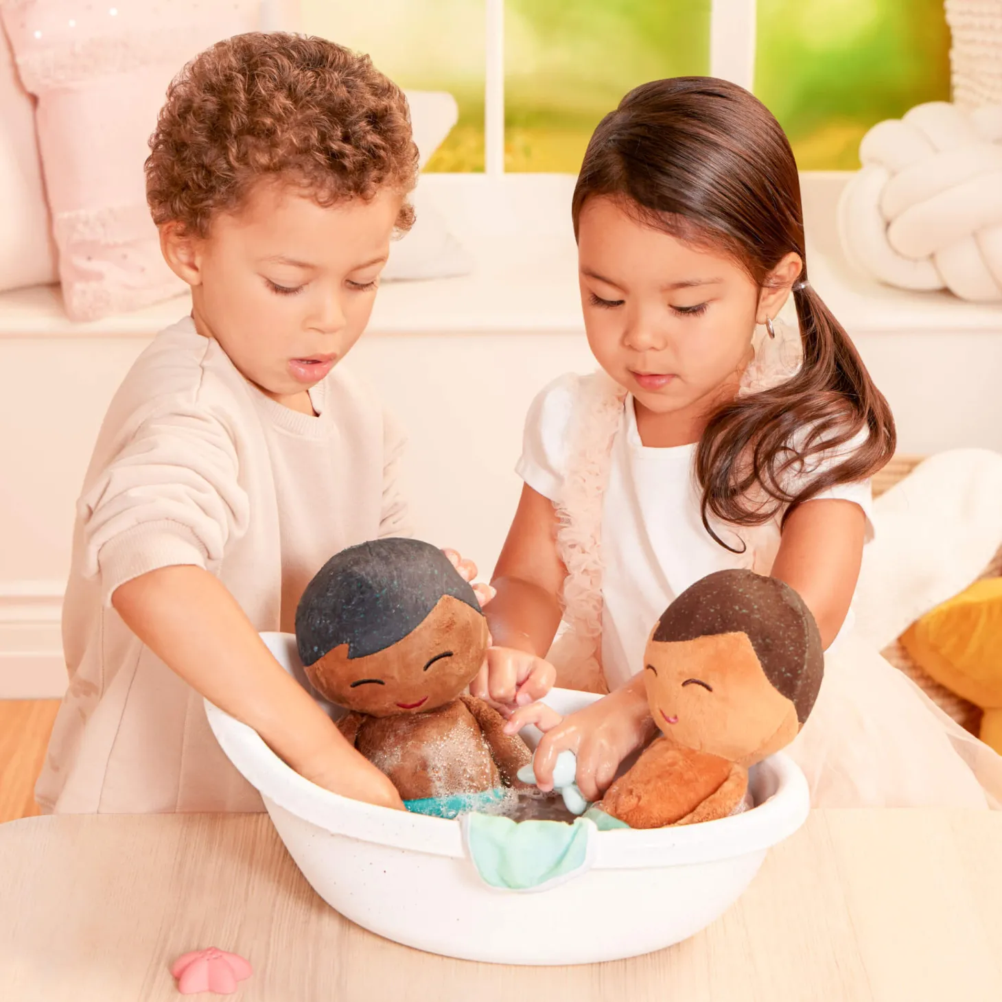 Bath Doll Lulla Baby - lalka przytulanka do kąpieli - chłopiec brunet