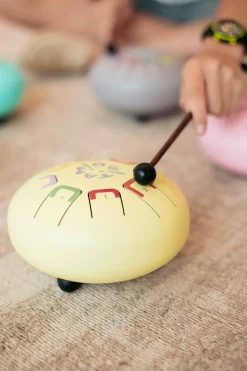 Bębenek językowy Baby Tambu śr. 15cm - Mellow Yellow