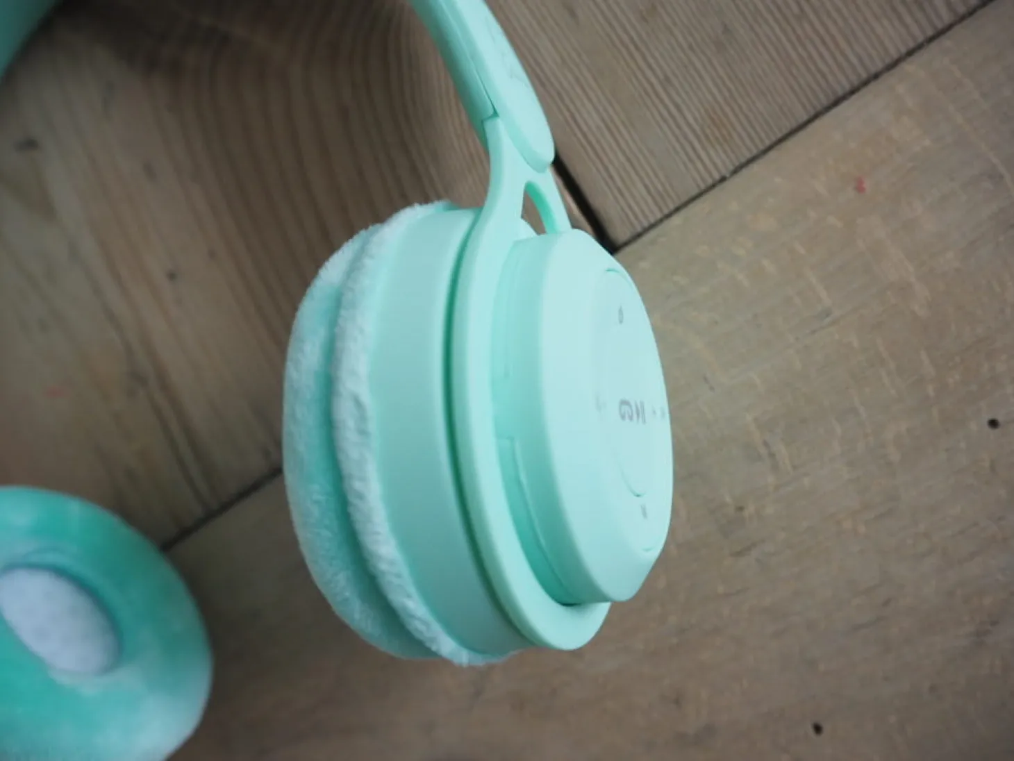 Bezprzewodowe słuchawki dla dzieci - mint green