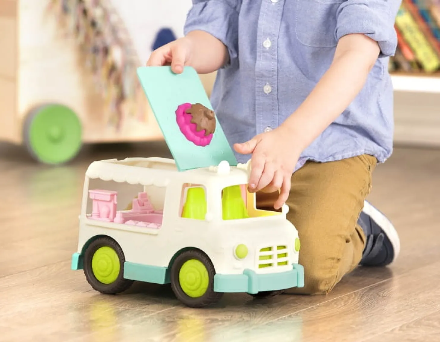 CIĘŻARÓWKA z LODAMI – Ice Cream Truck