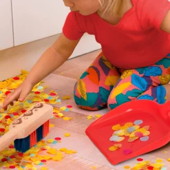 Clean ‘n’ Play – drewniany zestaw do sprzątania
