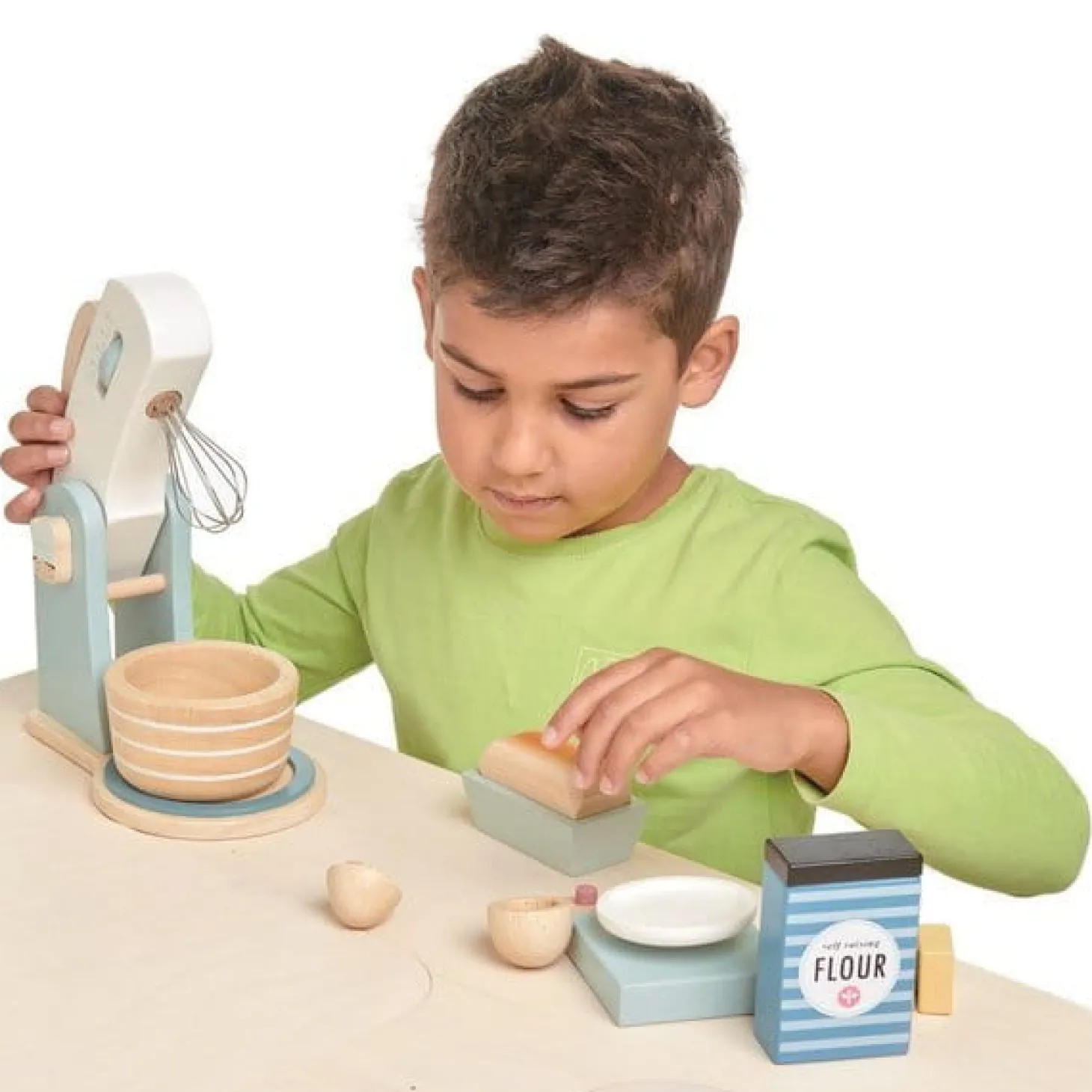 Drewniany mikser z zestawem do pieczenia, Mini Chef