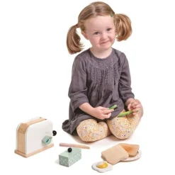 Drewniany toster z zestawem śniadaniowym, Mini Chef