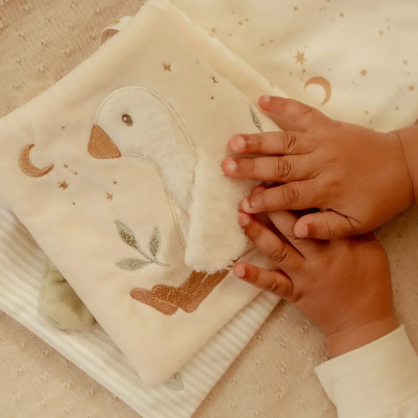 Duża książeczka sensoryczna Newborn Naturals
