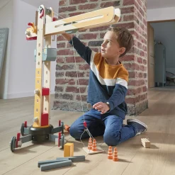 Duży drewniany dźwig do składania z narzędziami 3+