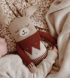 Duży dziergany królik z wełny alpaki - sienna jacquard sweater