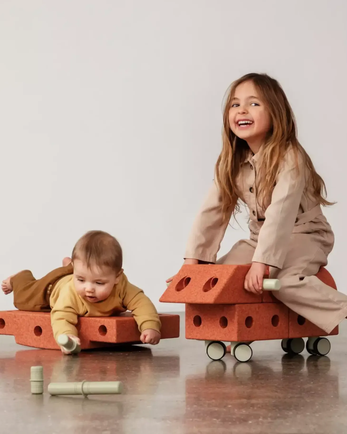 Explorer set - Kreatywne klocki rozwijające motorykę dużą: Burnt Orange, Dusty Green 8w1