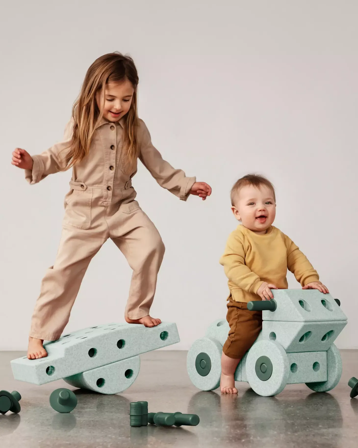 Explorer set - Kreatywne klocki rozwijające motorykę dużą: Ocean Mint, Forest Green 8w1
