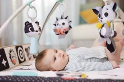 Gimnastyka mata edukacyjna dla bobasa z pałąkami - Magiczna Kraina - czarno-biała