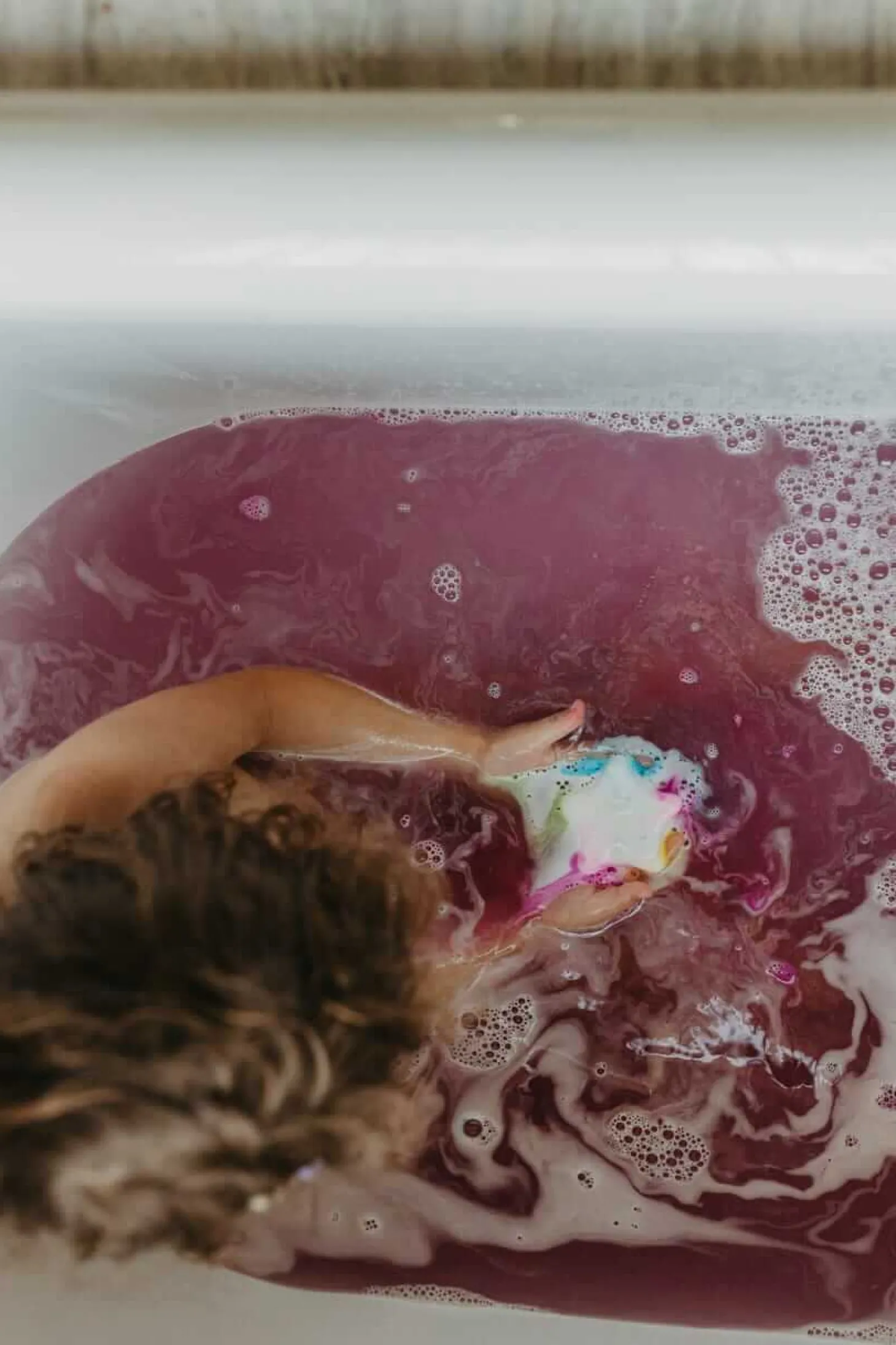 Gwiazdka - kula do kąpieli dla dzieci tworząca kolorowy wir, 120 g
