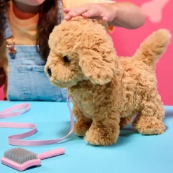 Interaktywny chodzący piesek z magnetyczną kostką i akcesoriami - Playful Paws Goldendoodle Pup
