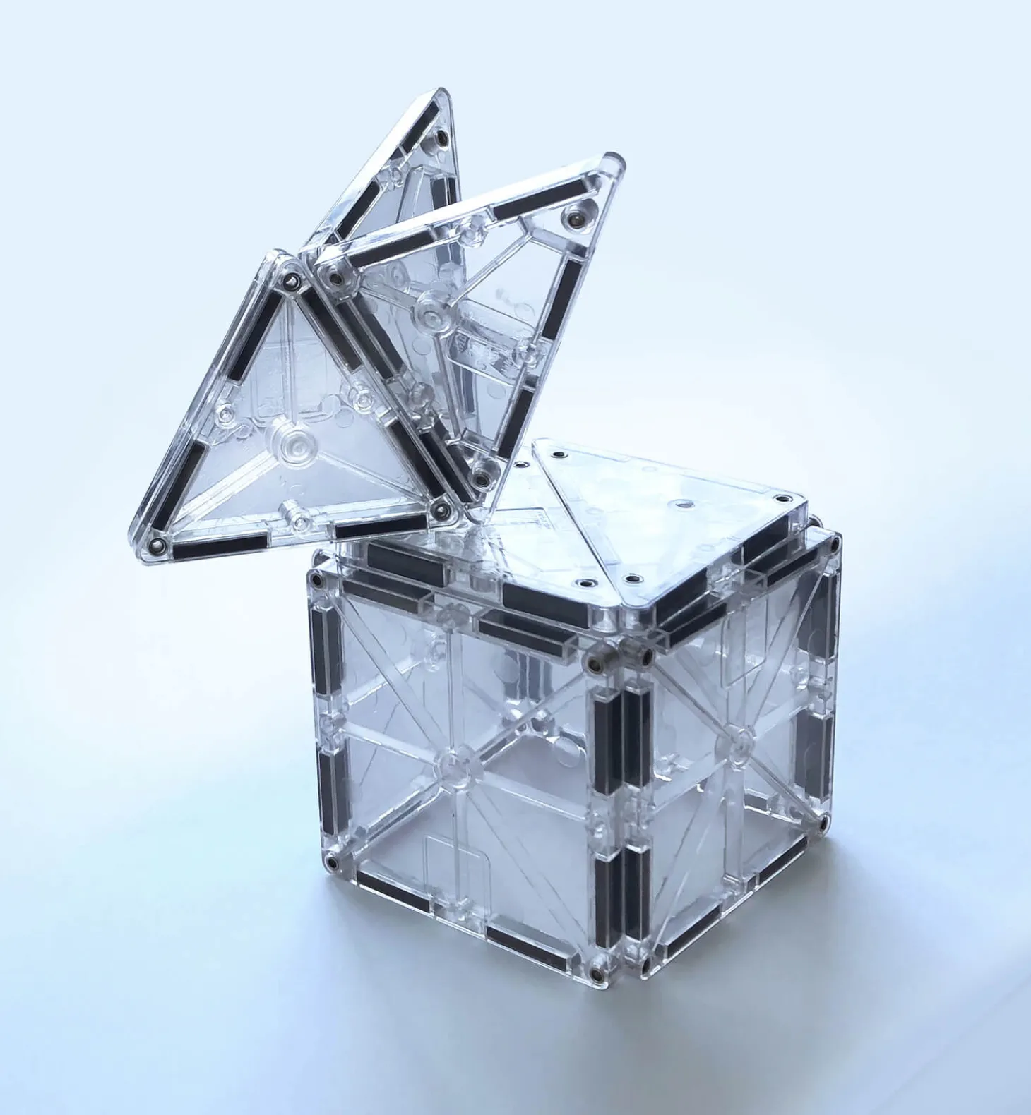 Klocki magnetyczne ICE 16 el.