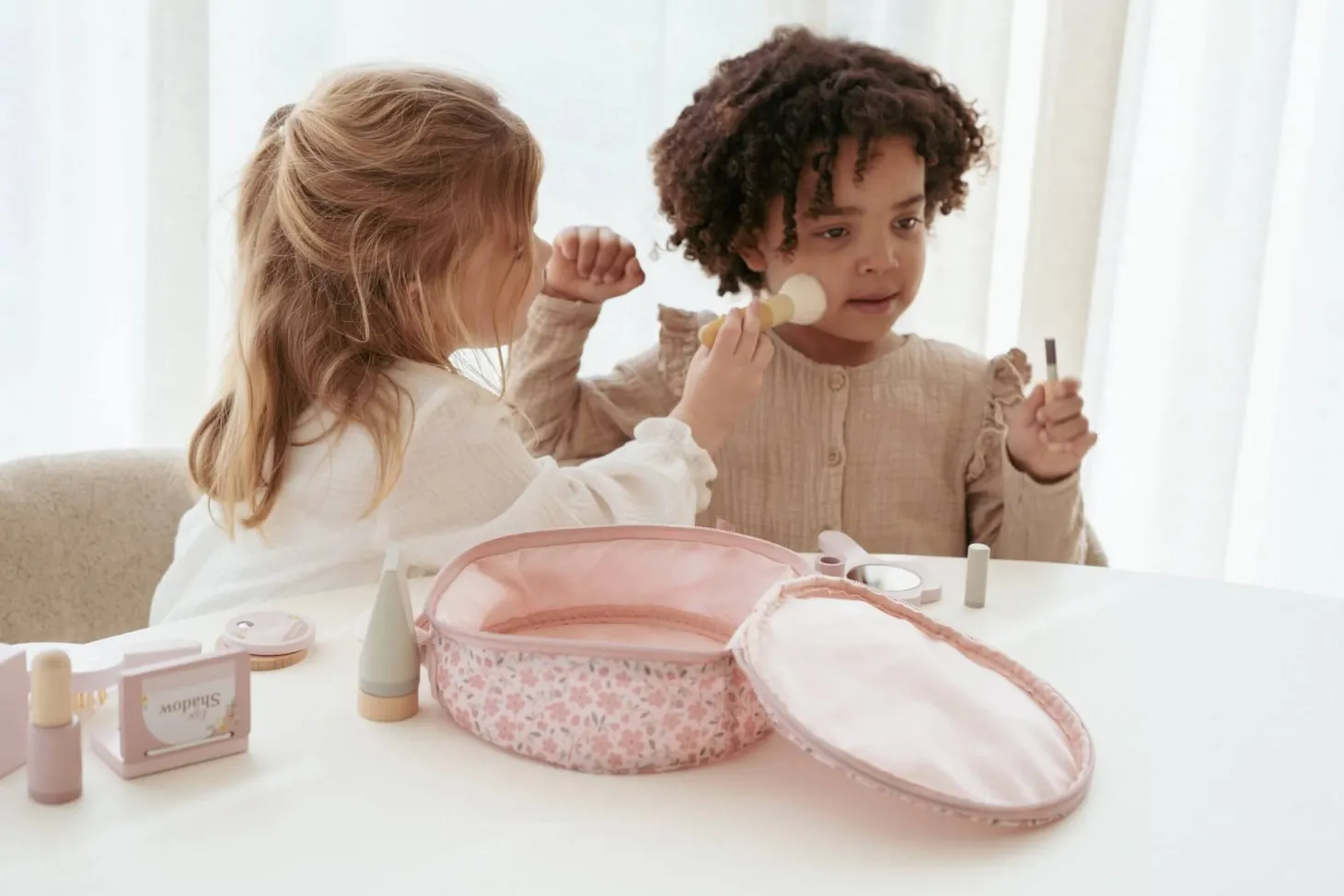 Kosmetyczka z akcesoriami Beauty Case FSC