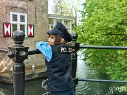 Kostium policjanta z czapką i akcesoriami 4-7 lat