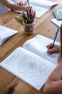 Książeczka edukacyjna dla dzieci “Odporność”