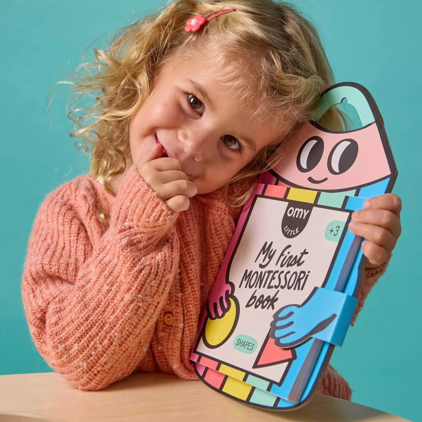 Książeczka Montessori z naklejkami FIGURY I KSZTAŁTY