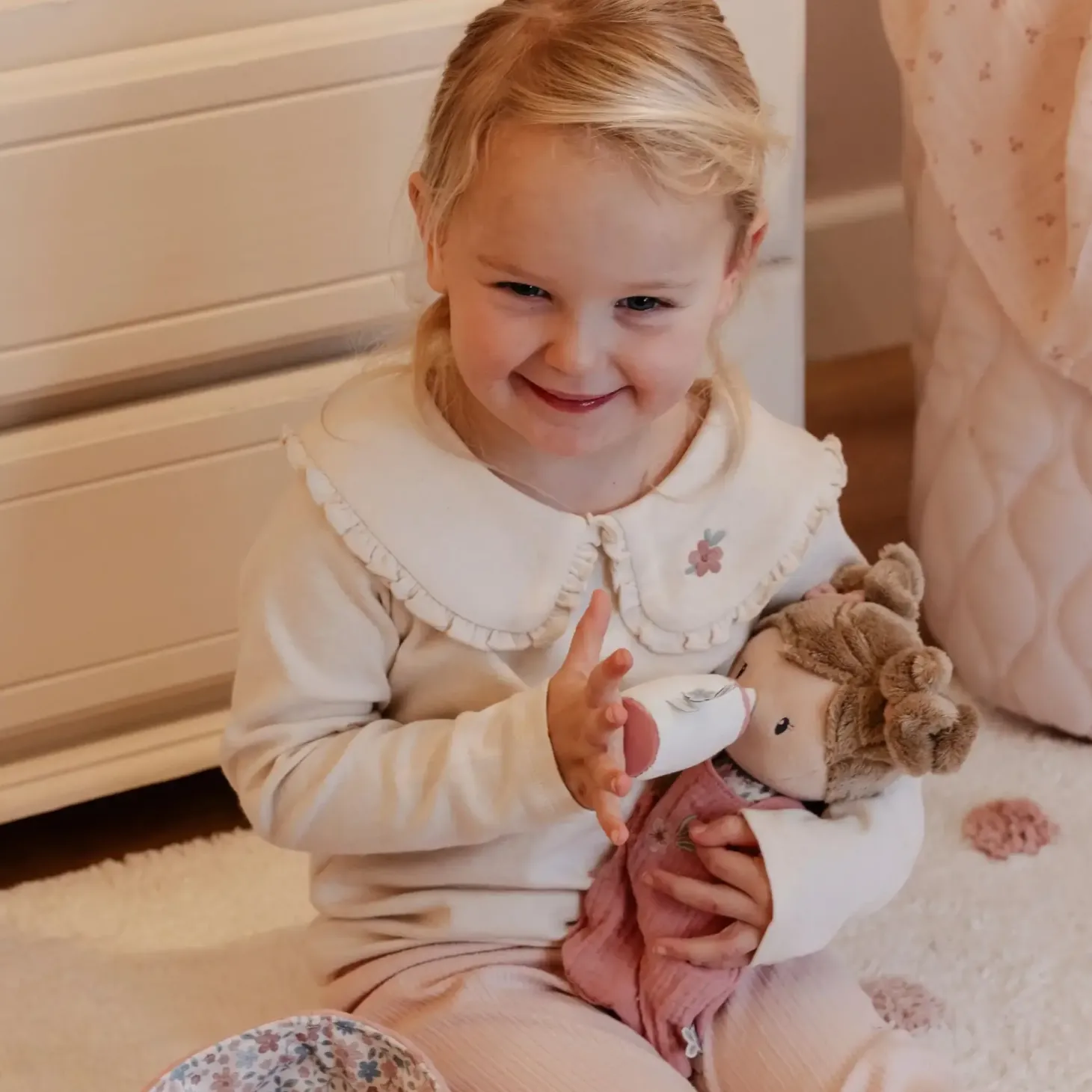 Laleczka w koszyczku Baby Rosa