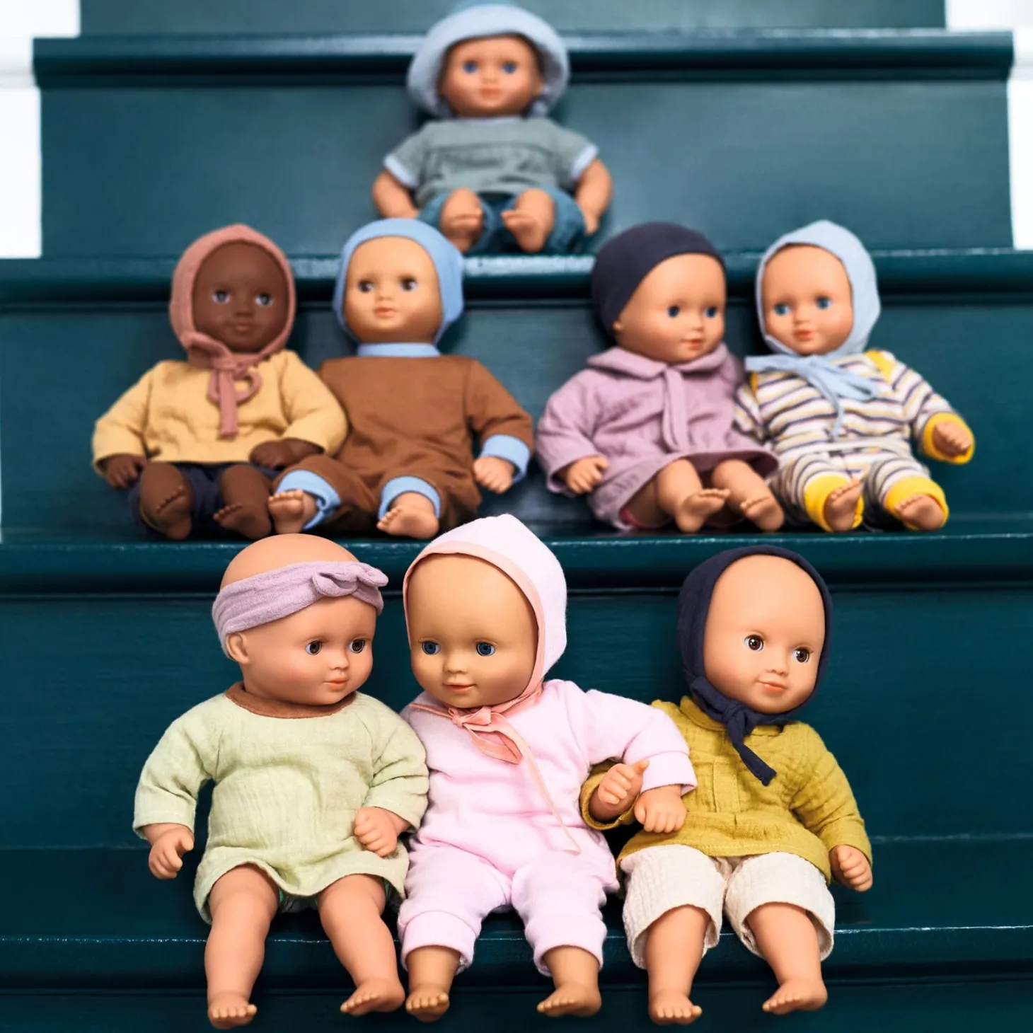 Lalka Dalhia Purple 32 cm (kolekcja POMEA)