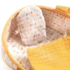 Lalka MINI SASHA w materiałowym koszu ( kolekcja Pomea )