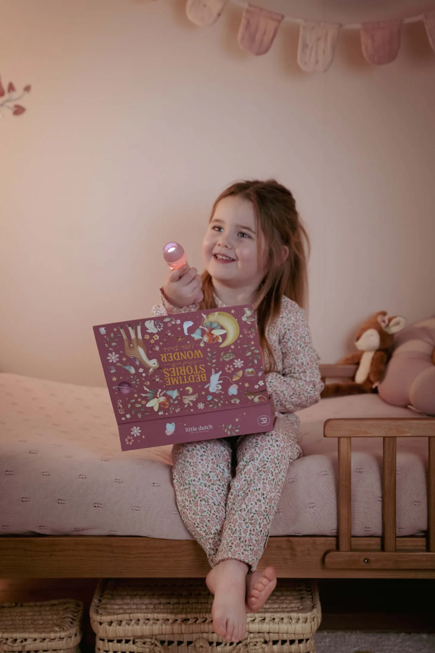Latarka projektor z bajkami Róż