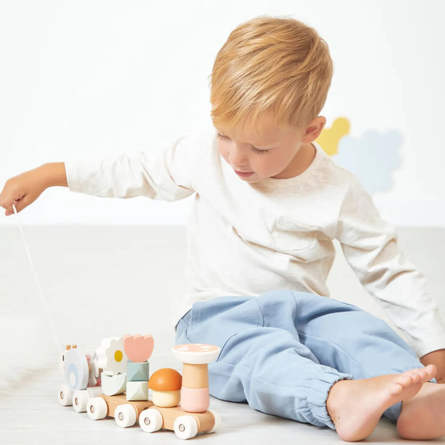 Magnetyczny pociąg z klockami i grzechotką do ciągnięcia Ślimak Sweet Cocoon 12m+