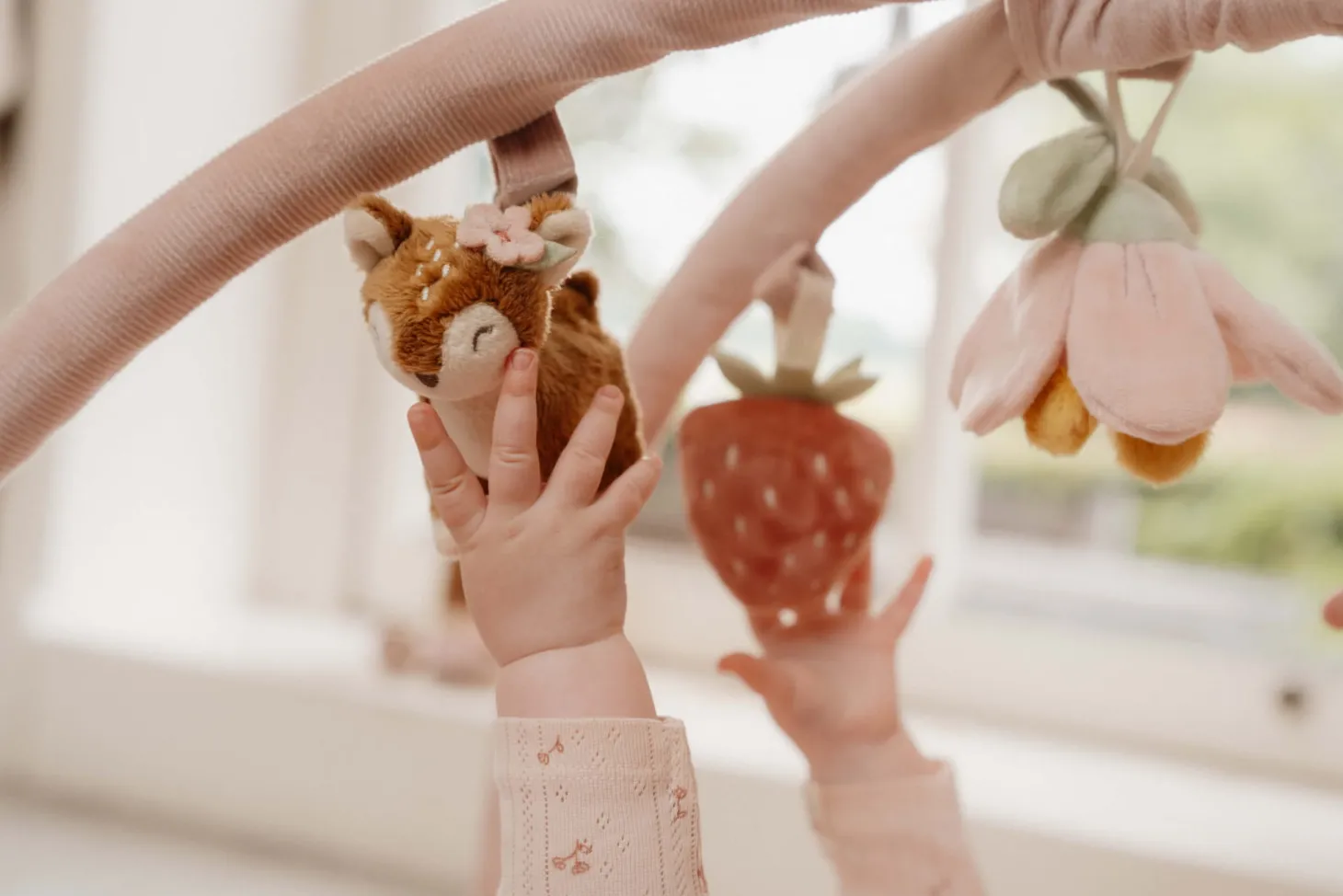 Mata aktywizująca z pałąkiem Fairy Garden