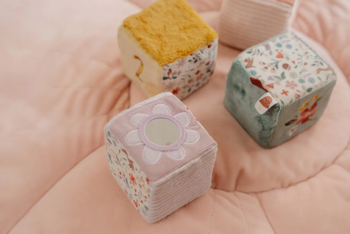4 Miękkie kostki aktywizujące Fairy Garden