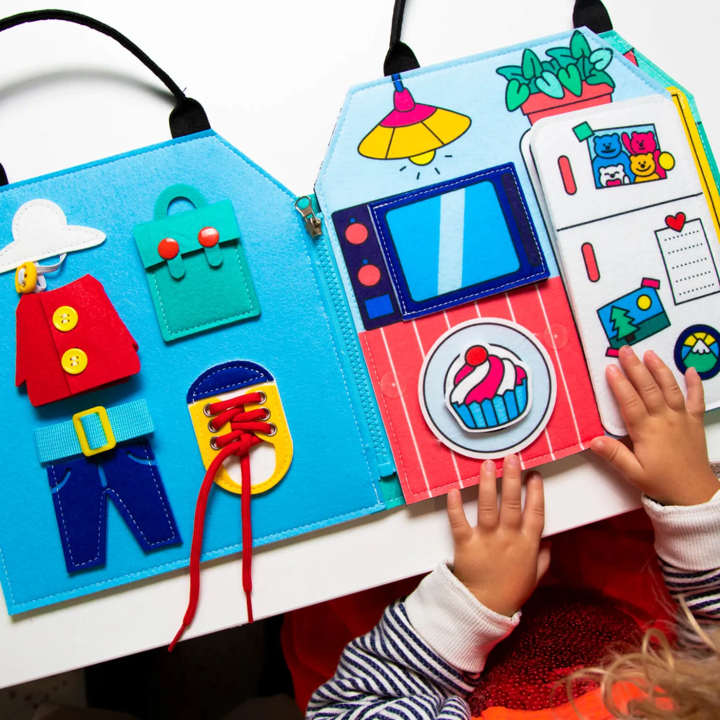 Montessori miękka książka aktywizująca - Mój Dzień