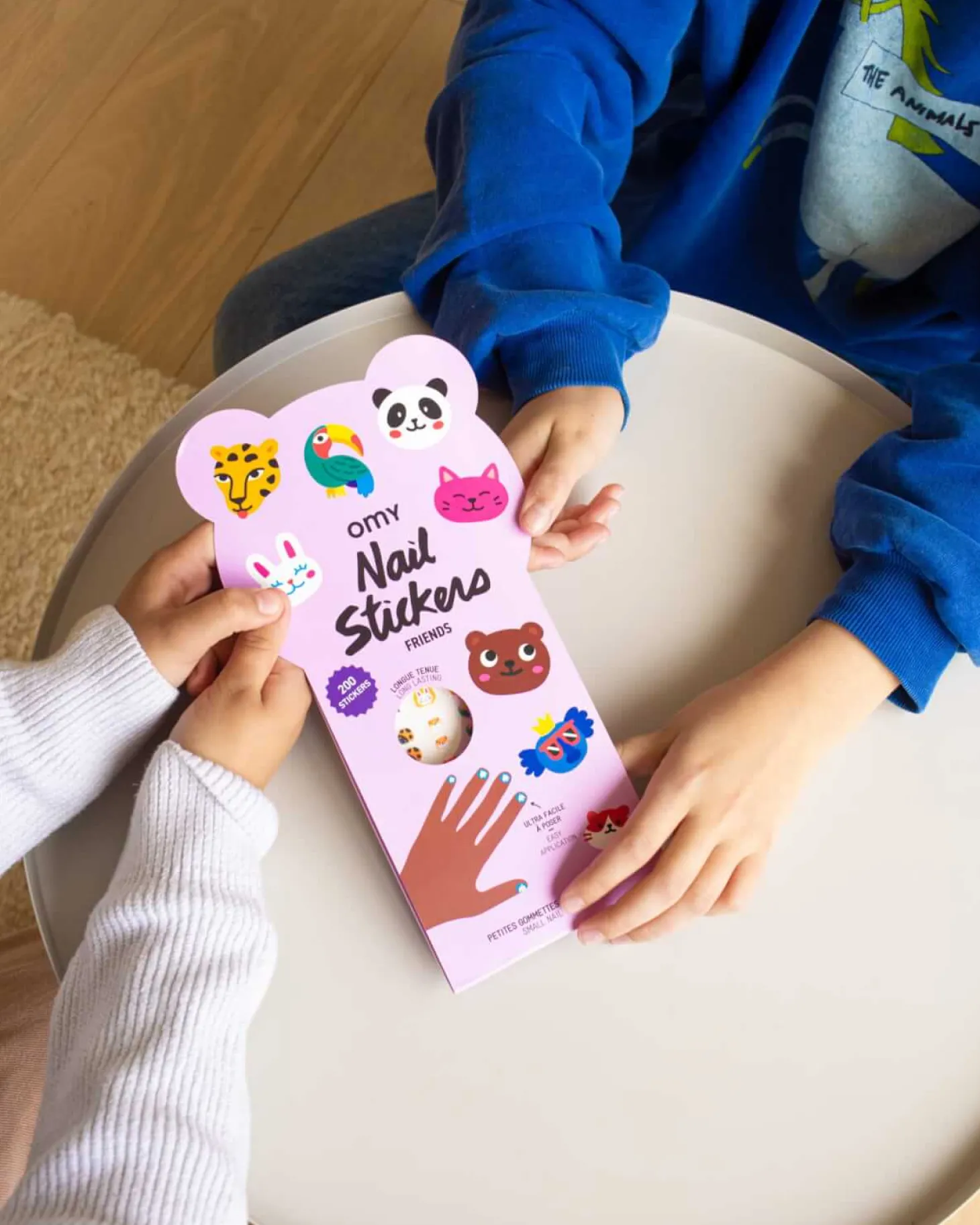 Naklejki na paznokcie dla dzieci Friends - 200 sztuk