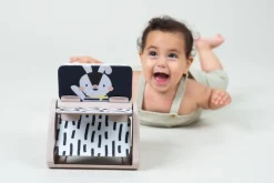 Obracająca się książeczka grzechocząca Tummy Time - Czarno-Biała