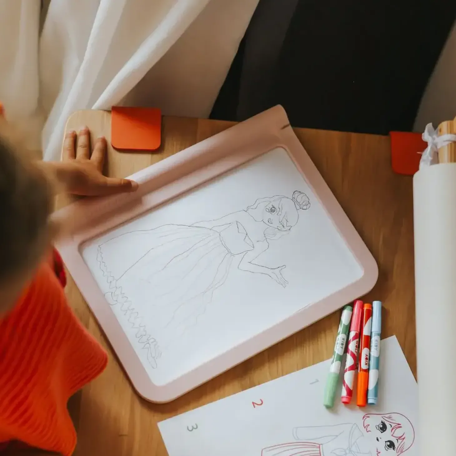Podświetlany tablet do nauki pisania i rysowania KIDYDRAW-PRO - różowy