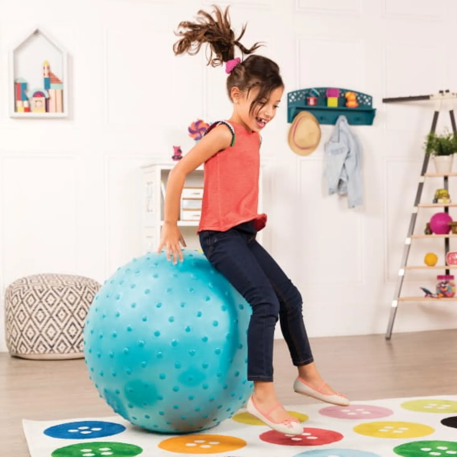 Pouncy Bouncy Ball – olbrzymia piłka z wypustkami