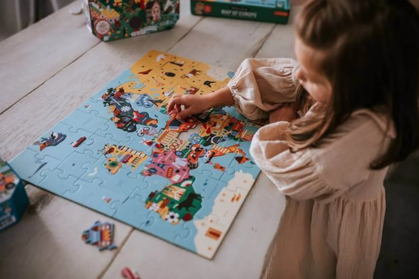 Puzzle Mapa Europy z elementami w kształcie państw 5+