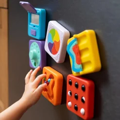 Sensoryczny Kwadrat. PlayTab. Przekładanka