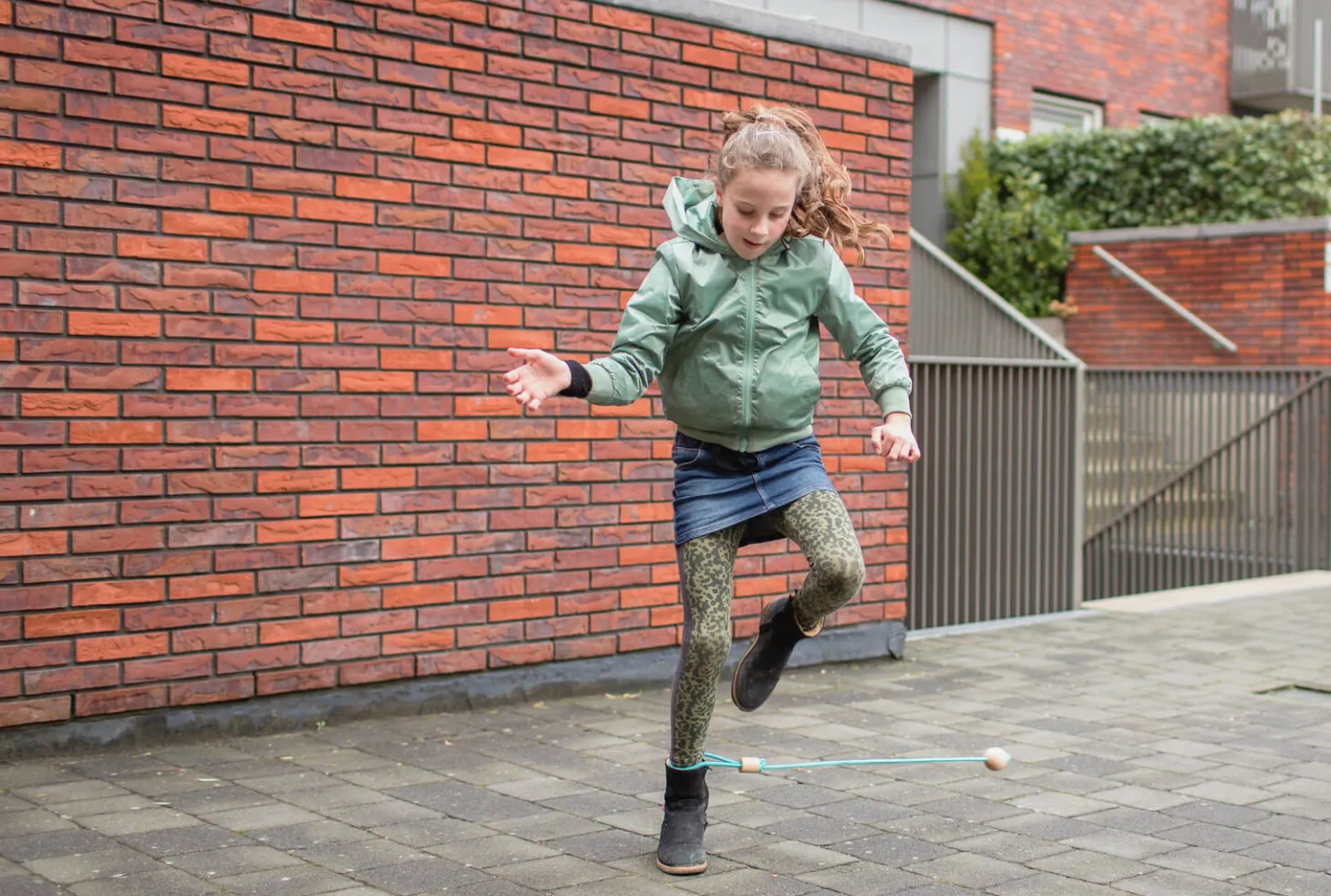 Skakanka na jedną nogę Hula Hop Ankle Swing