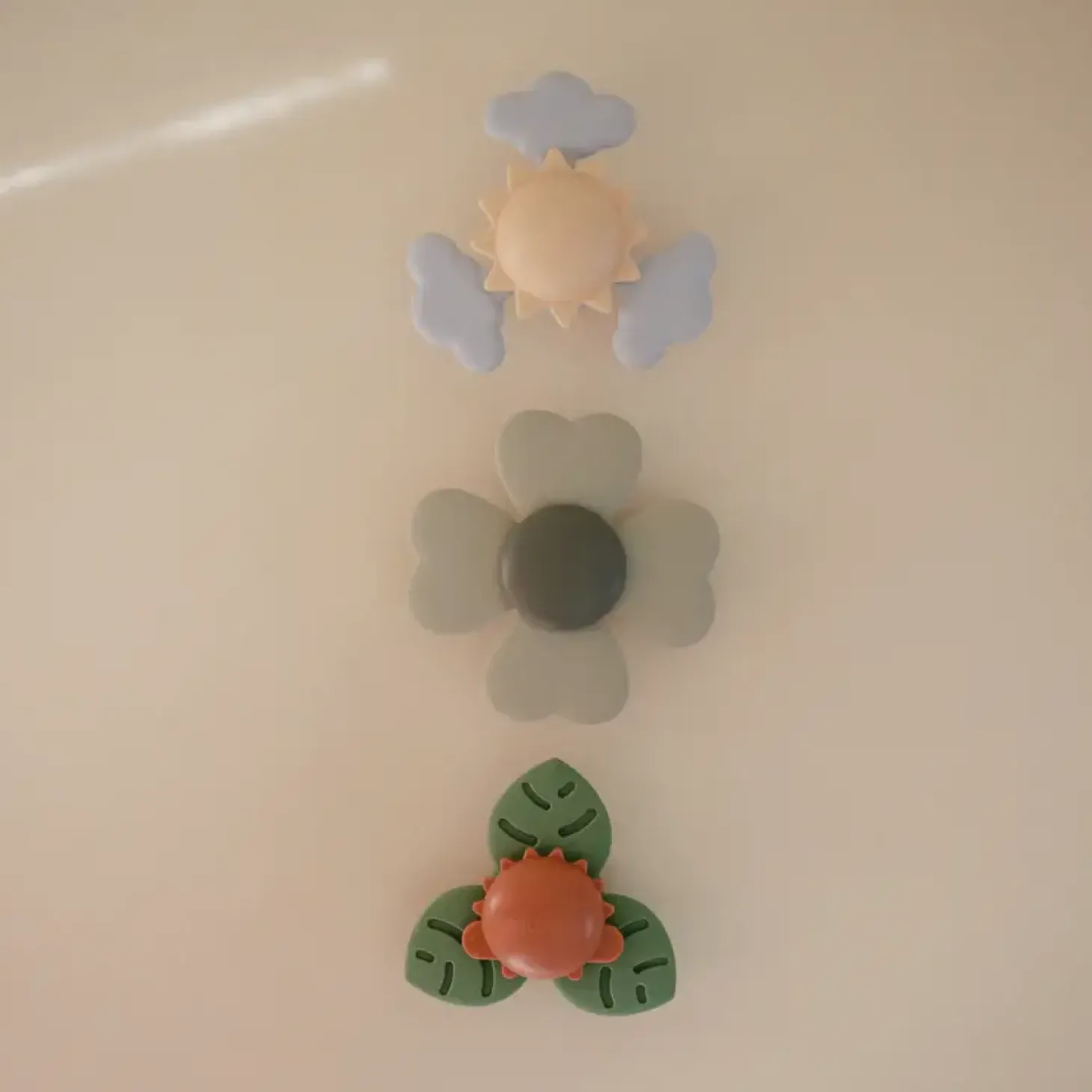 Spinner sensoryczny z przyssawką - Lucky