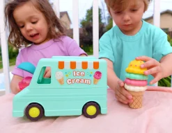Sweet Scoops – lodziarnia na kółkach z magnetyczną łyżką do lodów