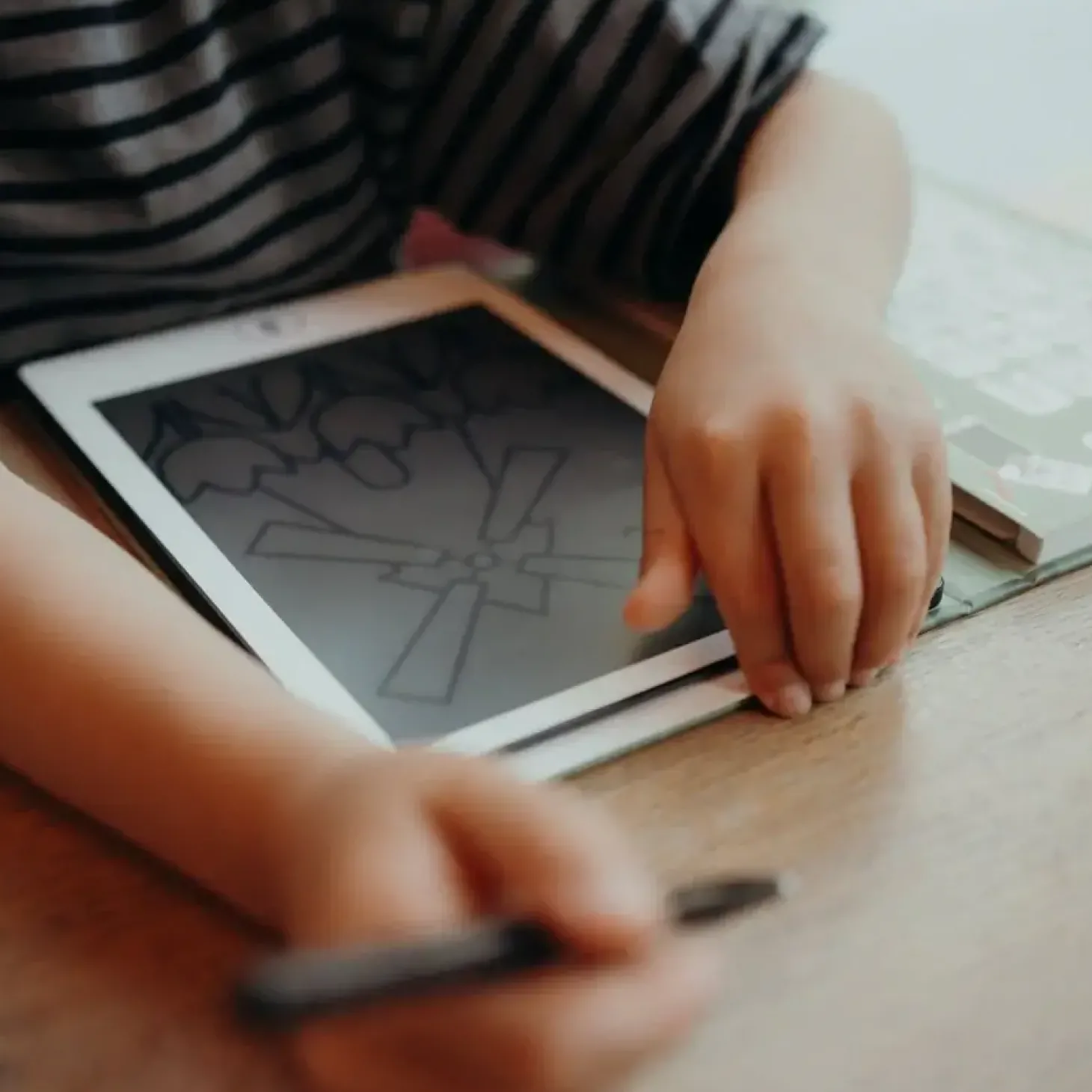 Tablet graficzny z szablonami do rysowania KIDYDRAW-MINI - dinozaury