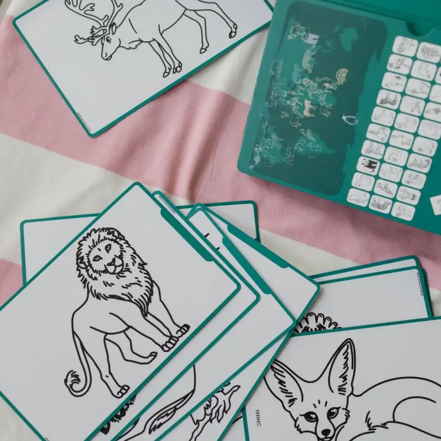 Tablet graficzny z szablonami do rysowania KIDYDRAW-MINI - zwierzęta dookoła świata