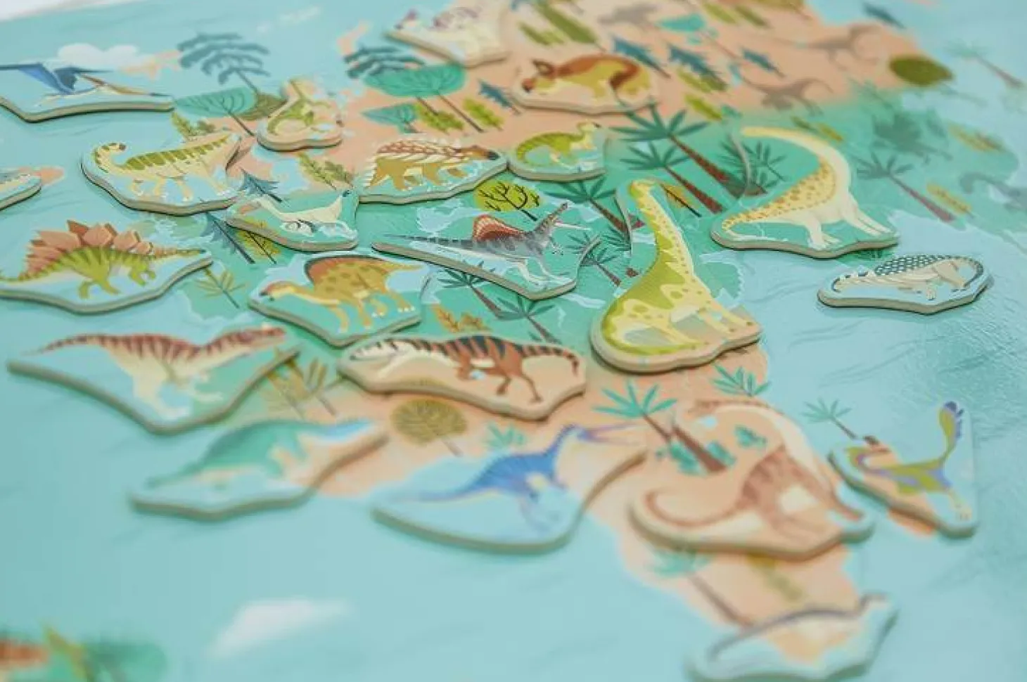 Układanka drewniana magnetyczna Mapa świata z 50 magnesami Dinozaury 7+