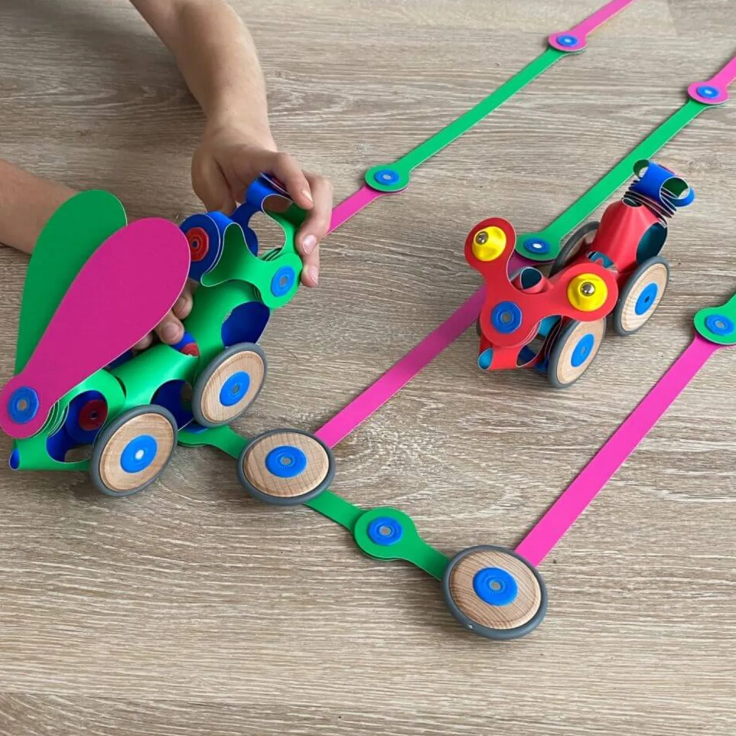 Układanka magnetyczna CLIXO Wheel Creator Pack