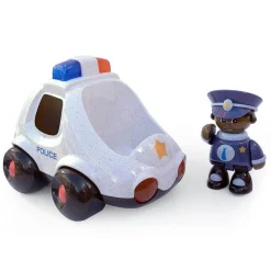 Wóz policyjny z policjantem