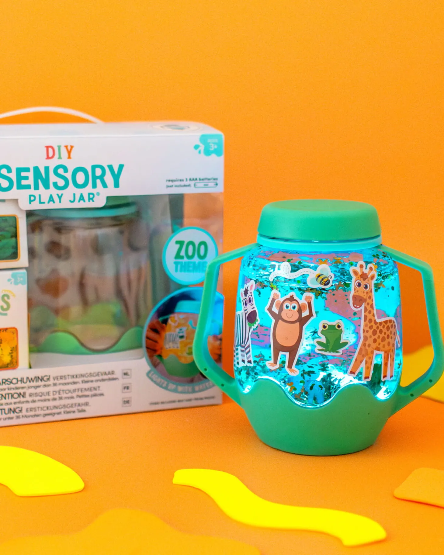 Zestaw sensoryczny DIY, świecący słoik z brokatami i figurkami Fun Fillers + naklejki gratis - ZOO
